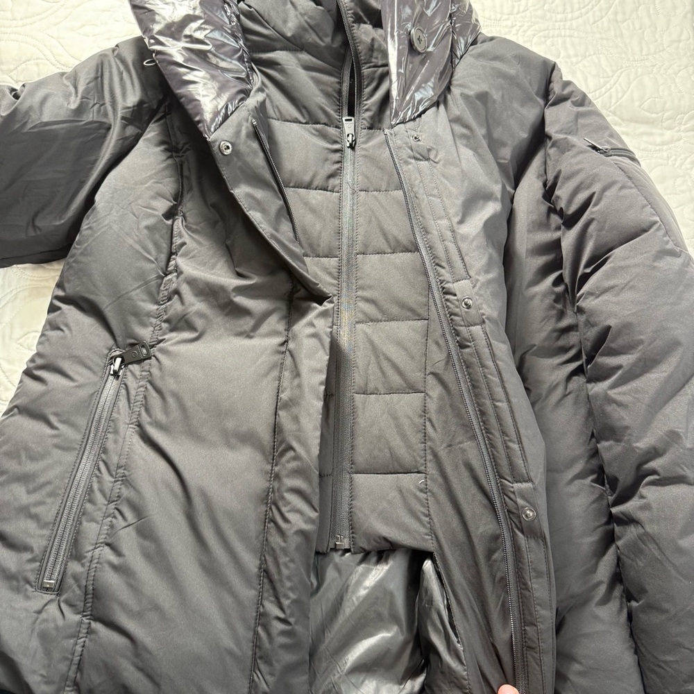 Bernardo Short Puffer Hooded Black Full Zipper & Snap Jacket Women's Large NWT - Picture 5 of 15